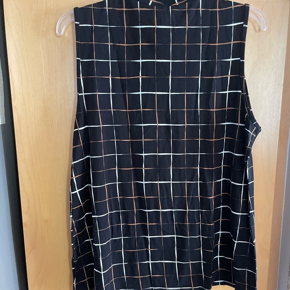 NEW Mockneck top - Picture 6 of 13